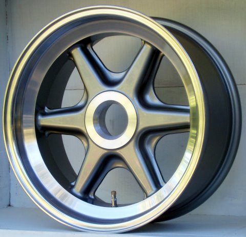 17s BR17 x 8 17 x 9.5 wheels with adapter spinner kit - Click Image to Close